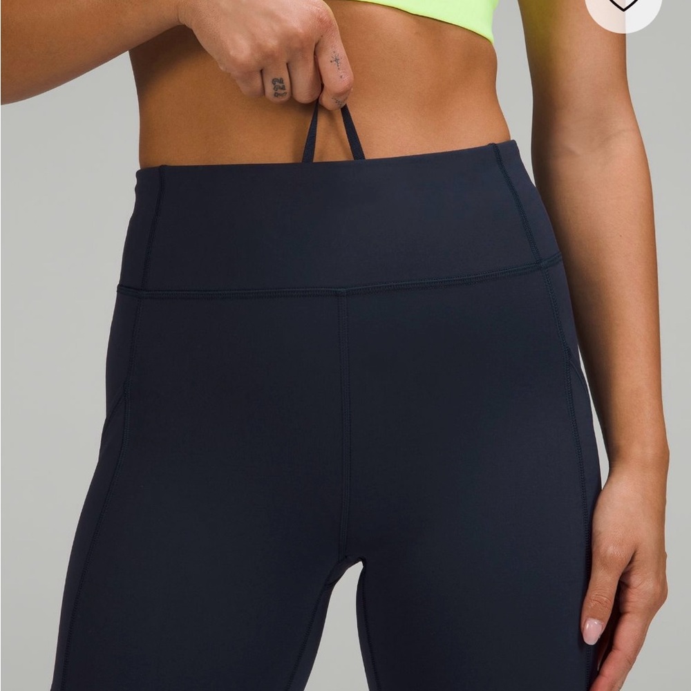 Lululemon leggings - Picture 4 of 7